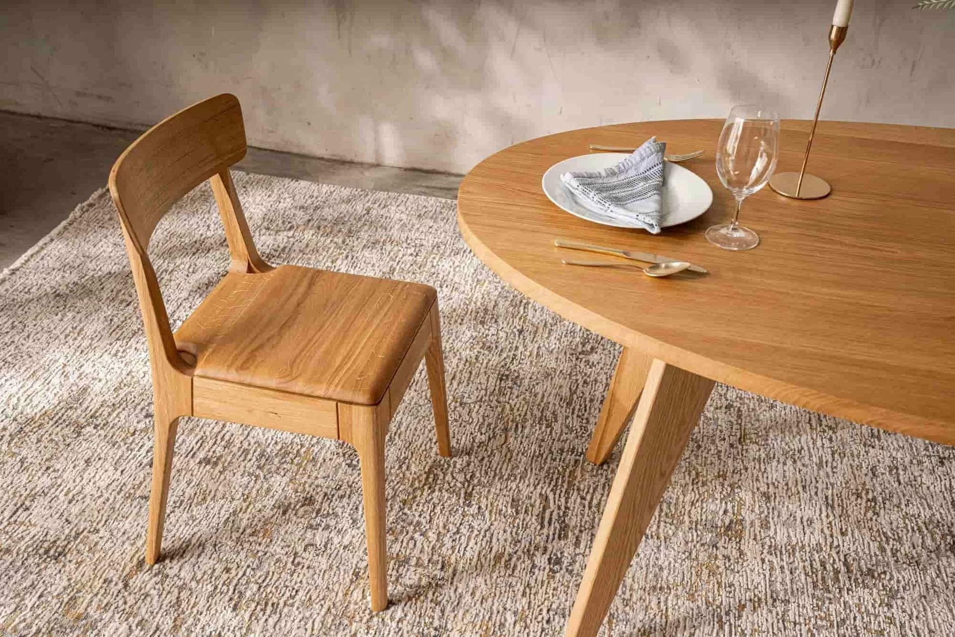 From Tree to Table: The Journey of a Bespoke Oak Chair by DGN London