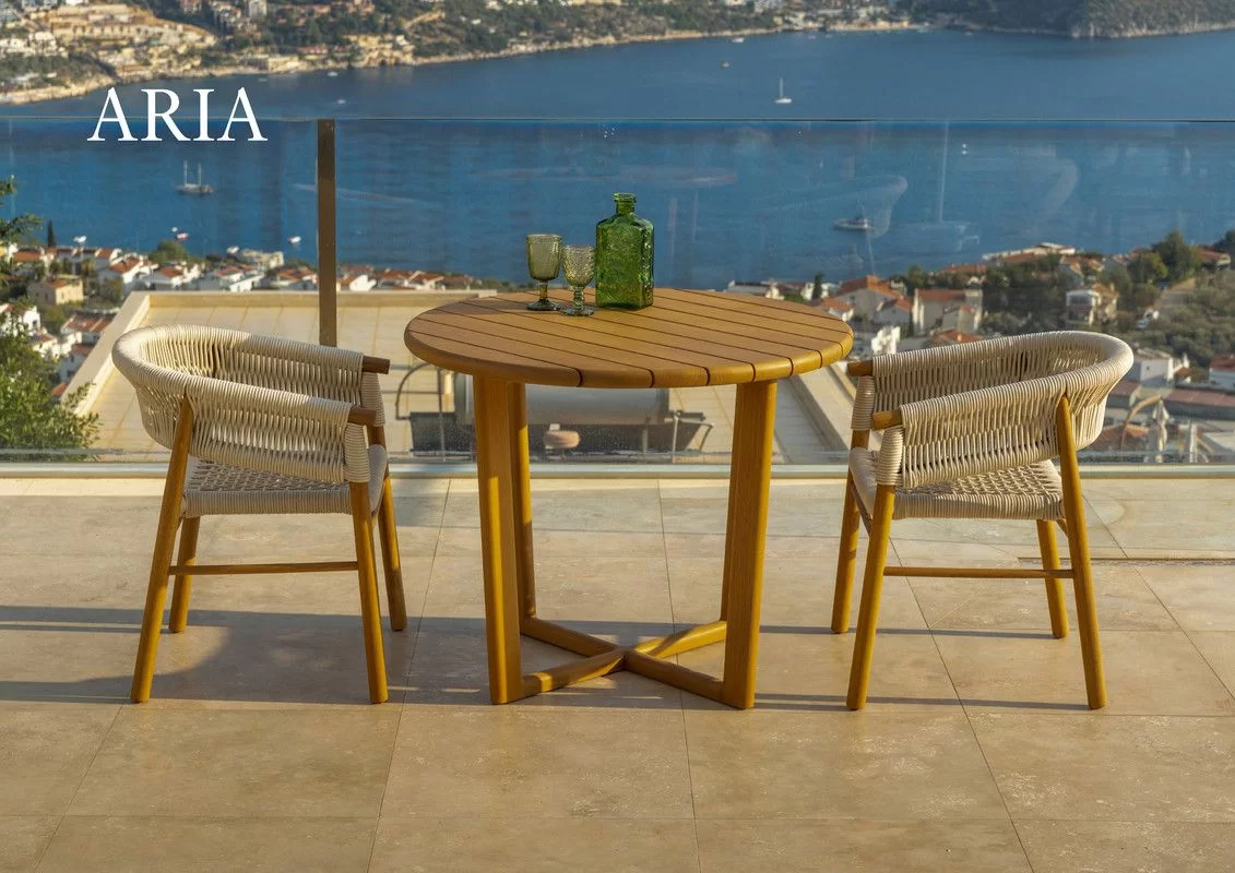 The Sofa & Chair Company Bespoke Bench inMonsieur Baudelaire Terracotta & Natural Oak Finish?>