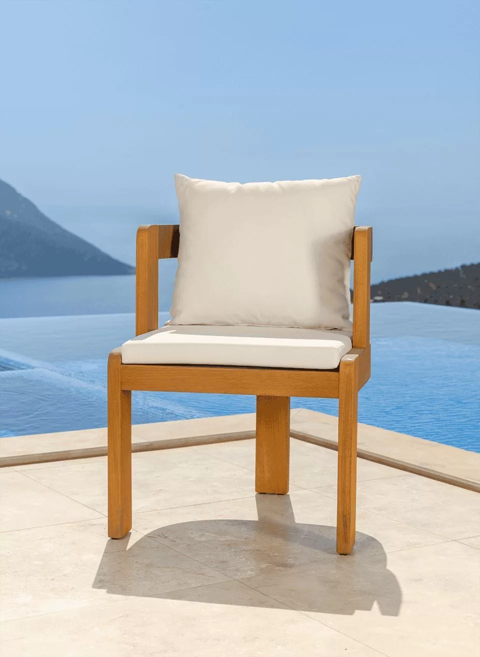 The Sofa & Chair Company Bespoke Bench inMonsieur Baudelaire Terracotta & Natural Oak Finish?>