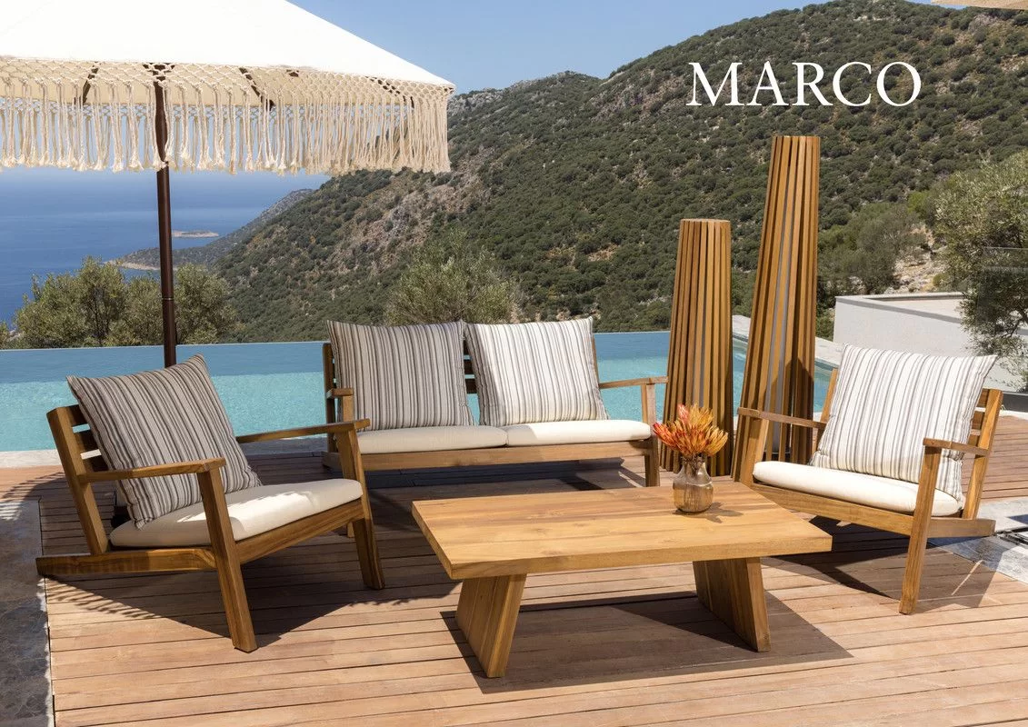 The Sofa & Chair Company Bespoke Bench inMonsieur Baudelaire Terracotta & Natural Oak Finish?>