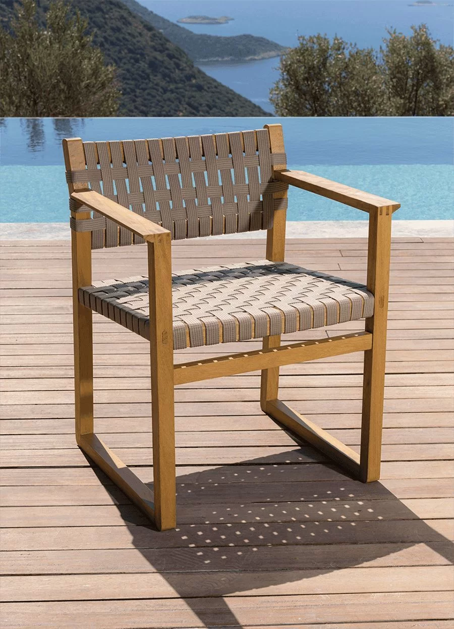 The Sofa & Chair Company Bespoke Bench inMonsieur Baudelaire Terracotta & Natural Oak Finish?>